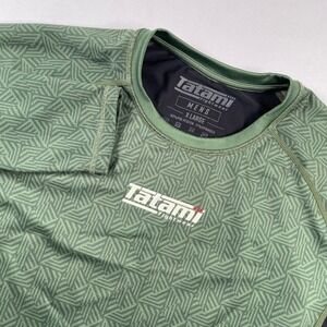 Tatami Fightwear XL Green Geometric BJJ MMA Long Sleeve Rash Guard Shirt NWOT